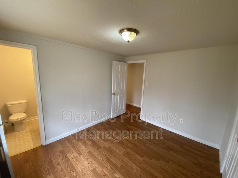 7258 Twin Cedars property image