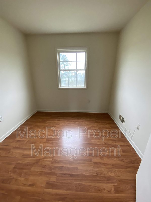 2331 McClellan Ct property image