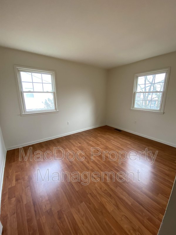 2331 McClellan Ct property image