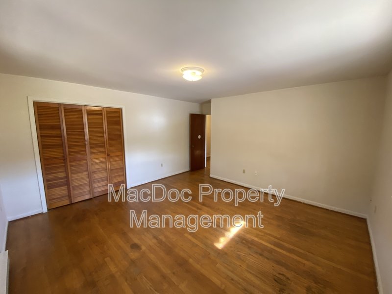 5467 Potomac Drive property image