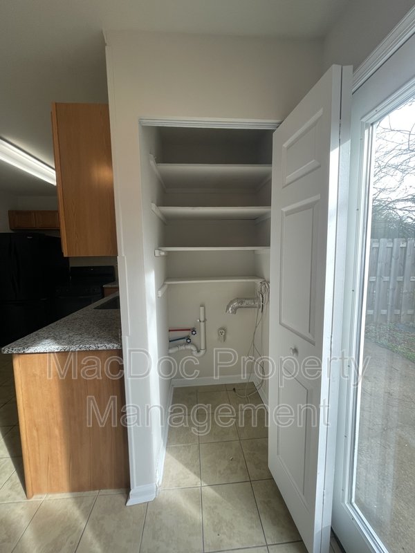 128 Hickok Circle property image