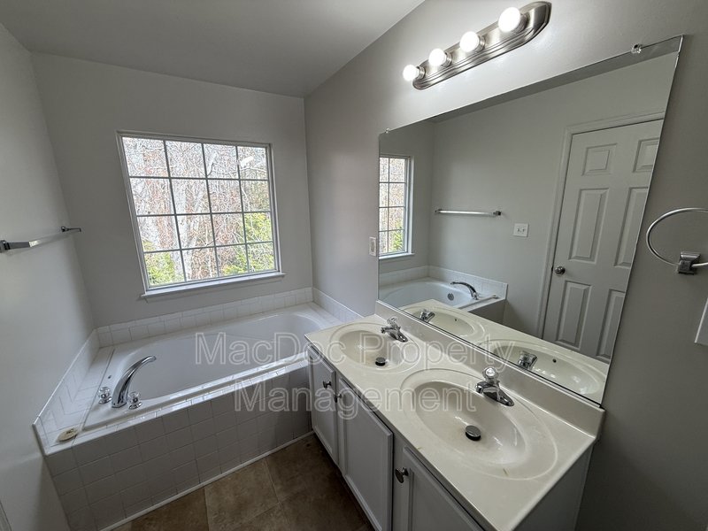 4249 Normandy Ct property image