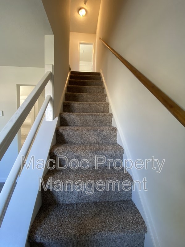 813 Sledgehammer Dr property image