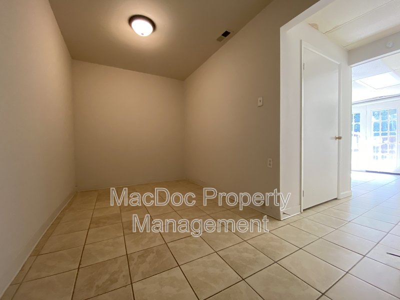 813 Sledgehammer Dr property image