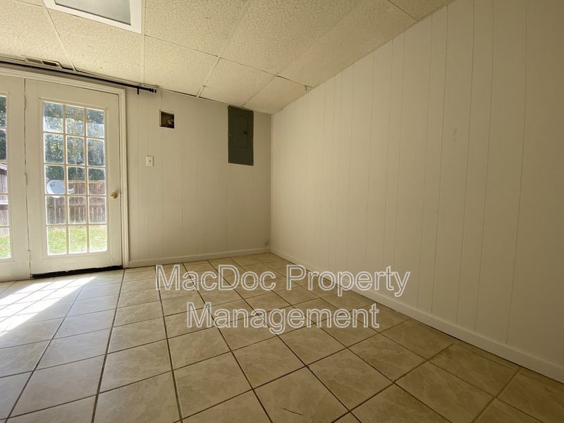 813 Sledgehammer Dr property image