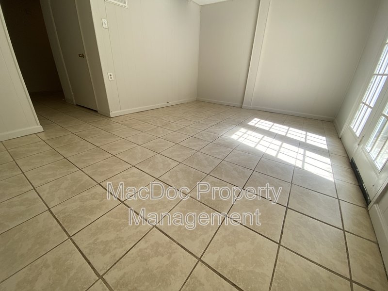 813 Sledgehammer Dr property image