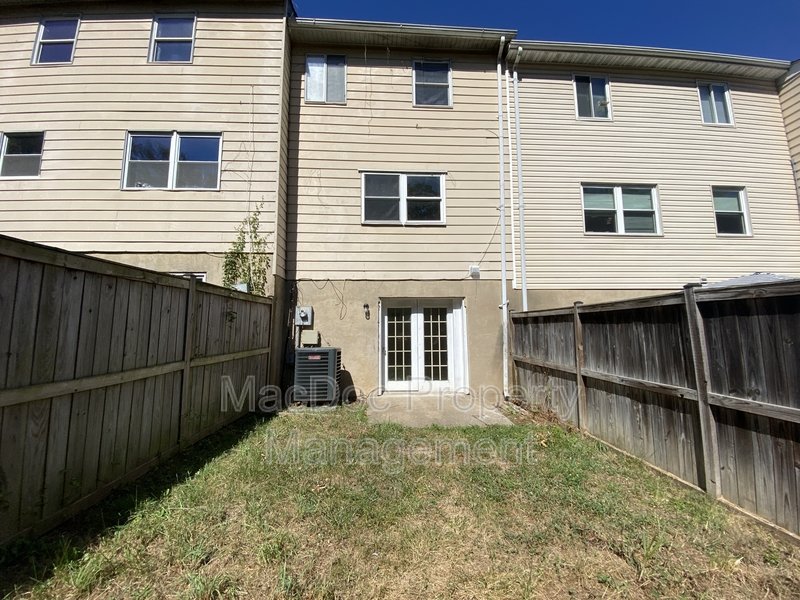 813 Sledgehammer Dr property image