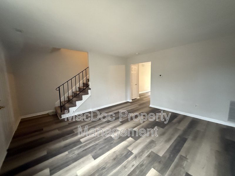 4 Manchester Court property image