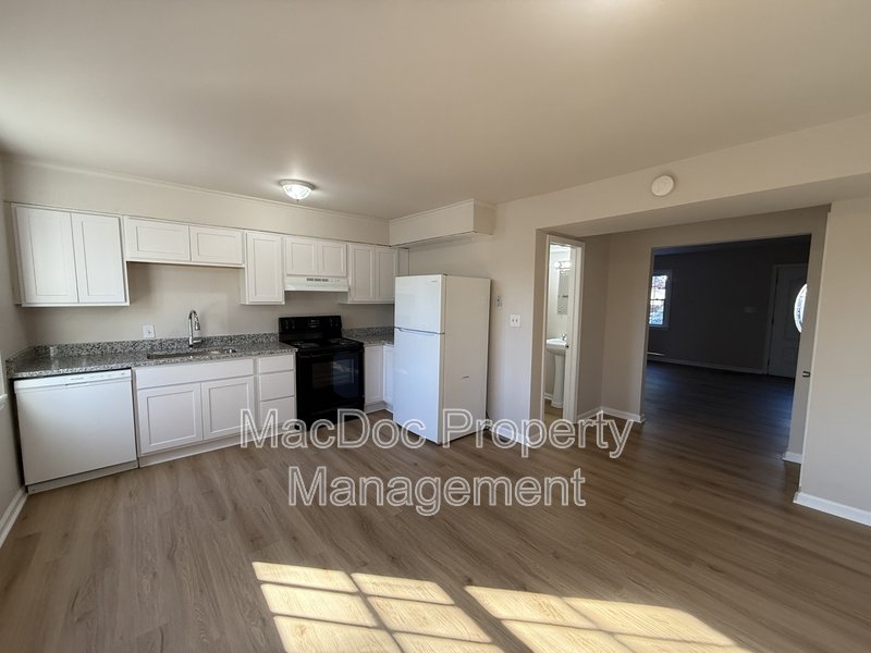 534 Olde Greenwich Circle property image