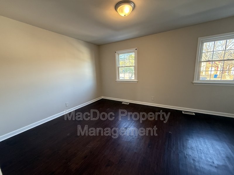 534 Olde Greenwich Circle property image