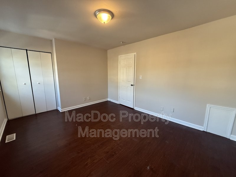 534 Olde Greenwich Circle property image