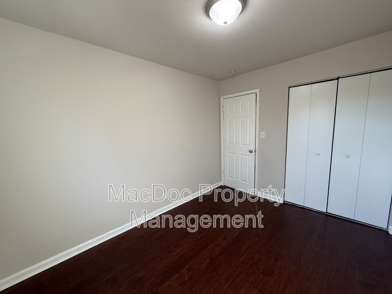 534 Olde Greenwich Circle property image