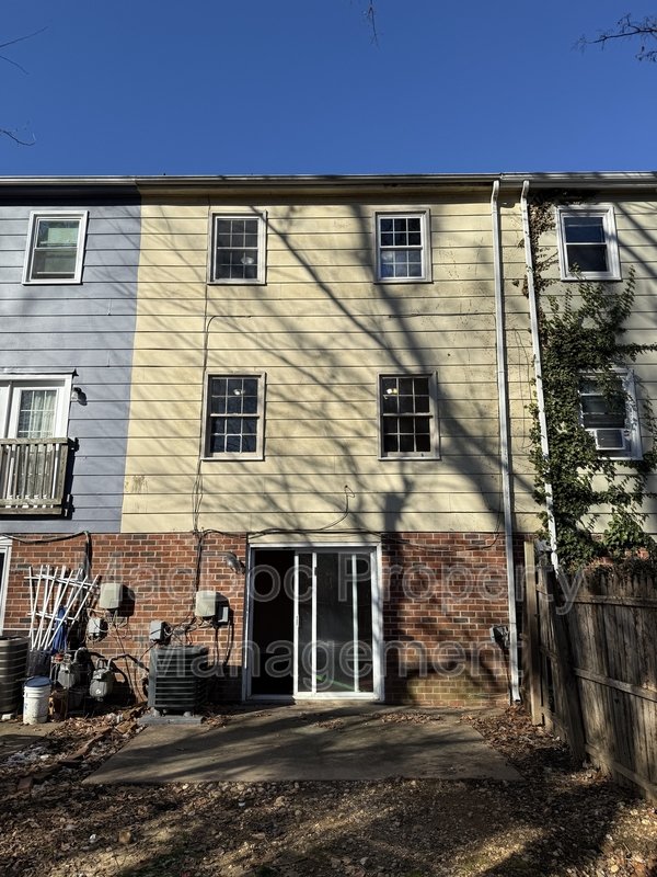 534 Olde Greenwich Circle property image