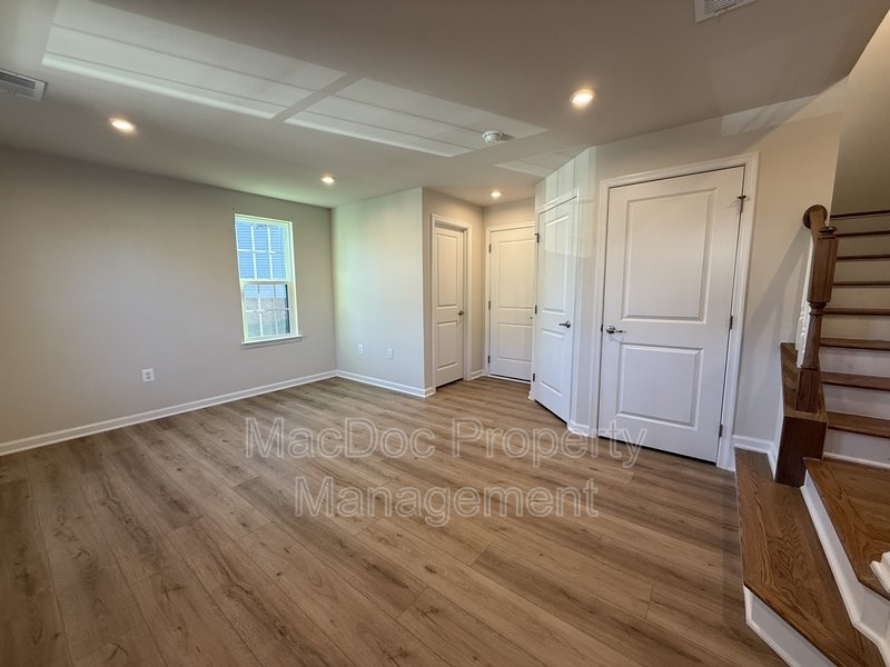 1100 Rampart Drive property image