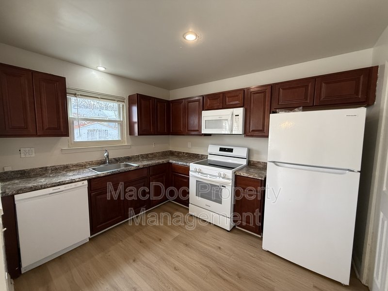 619 Anvil Rd property image