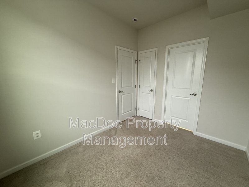 505 Rolling Valley Drive property image