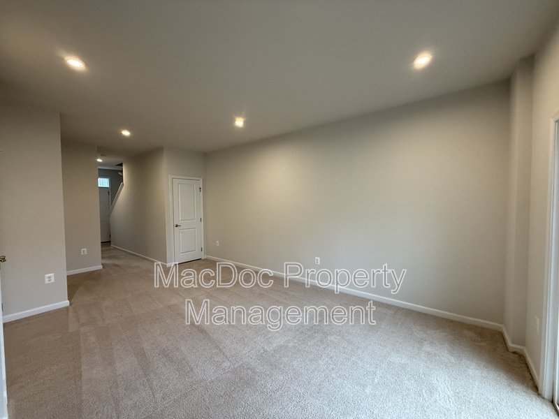 505 Rolling Valley Drive property image