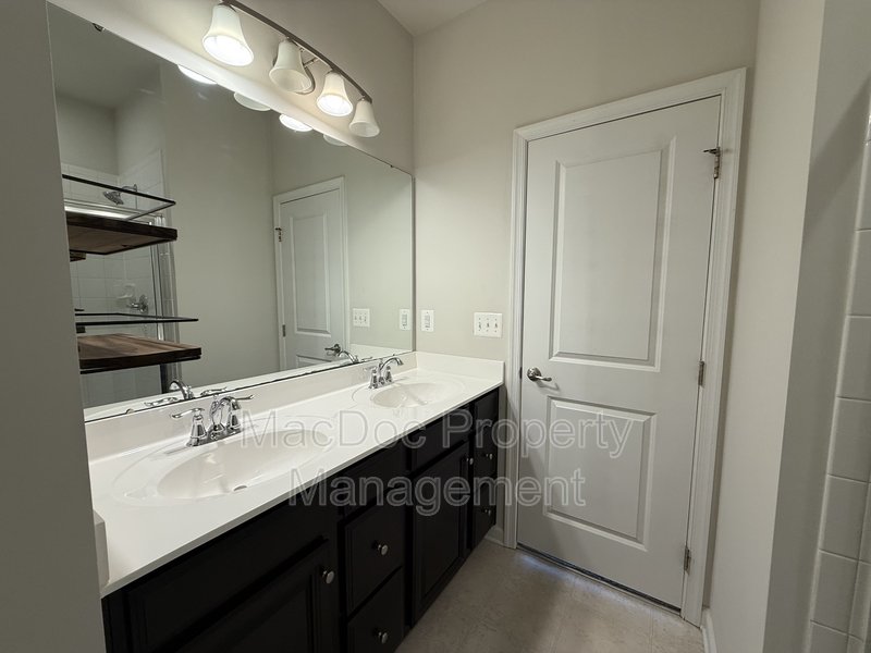 505 Rolling Valley Drive property image