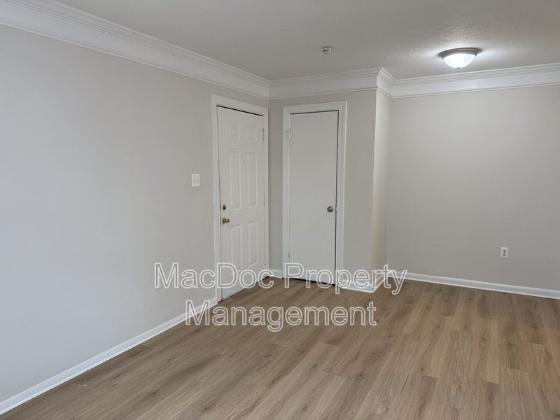 2331 McClellan Ct property image