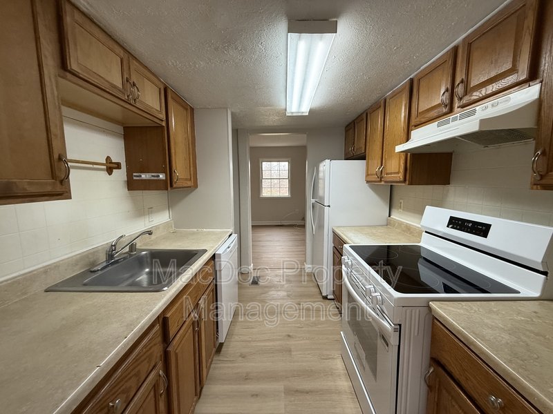 2331 McClellan Ct property image