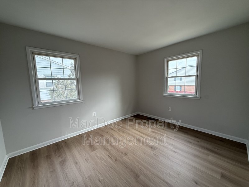 2331 McClellan Ct property image