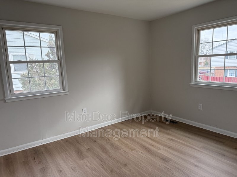 2331 McClellan Ct property image