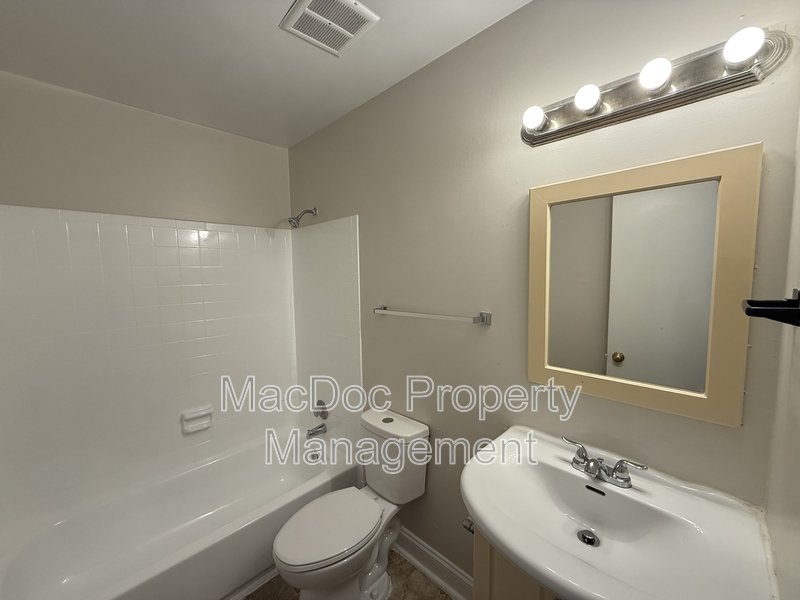 2331 McClellan Ct property image