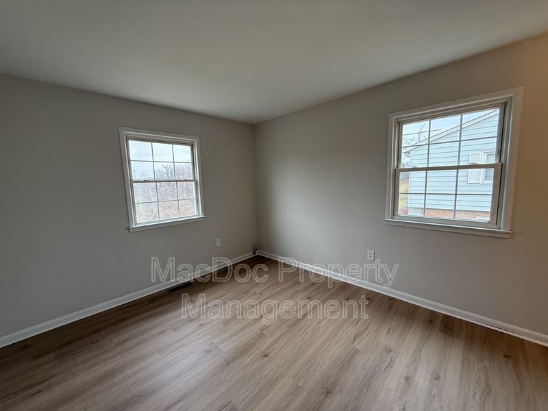 2331 McClellan Ct property image