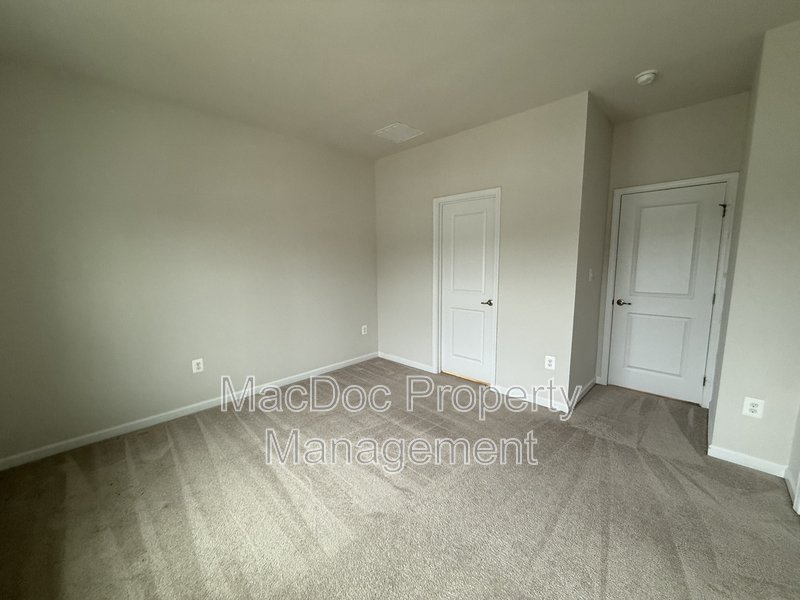 505 Rolling Valley Drive property image