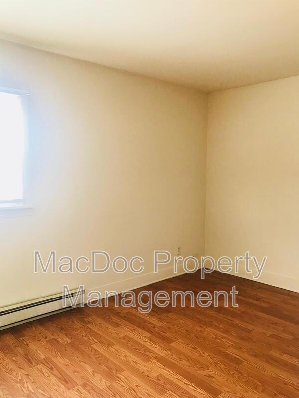 303 Powell St. A property image