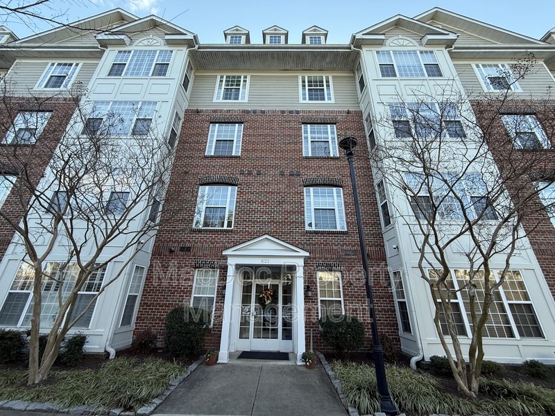 621 Cobblestone Boulevard T3 property image