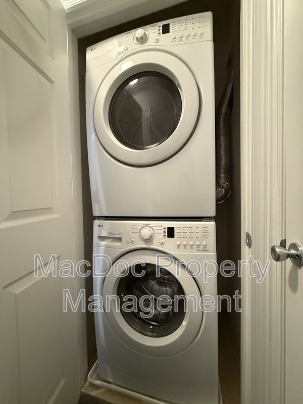 621 Cobblestone Boulevard T3 property image