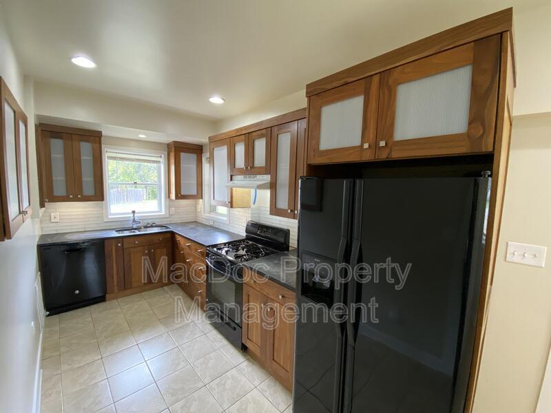 601 Forbes Street - Downstairs Apt property image