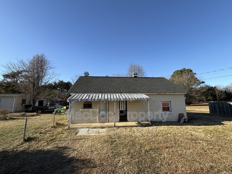 303 Powell St. A property image