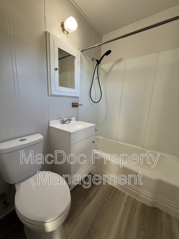 303 Powell St. A property image