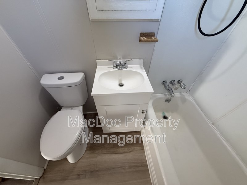 303 Powell St. A property image