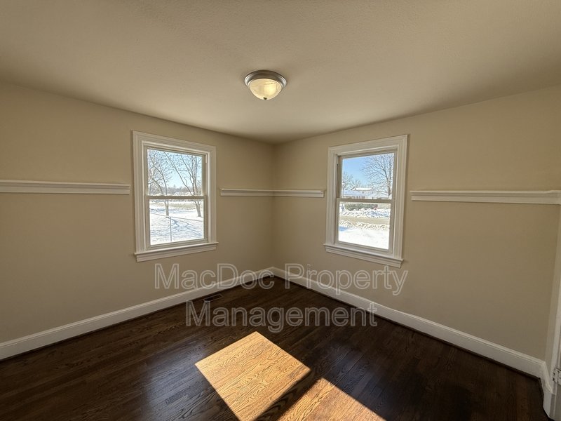 4716 Plank Rd property image