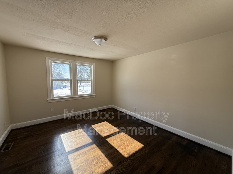 4716 Plank Rd property image