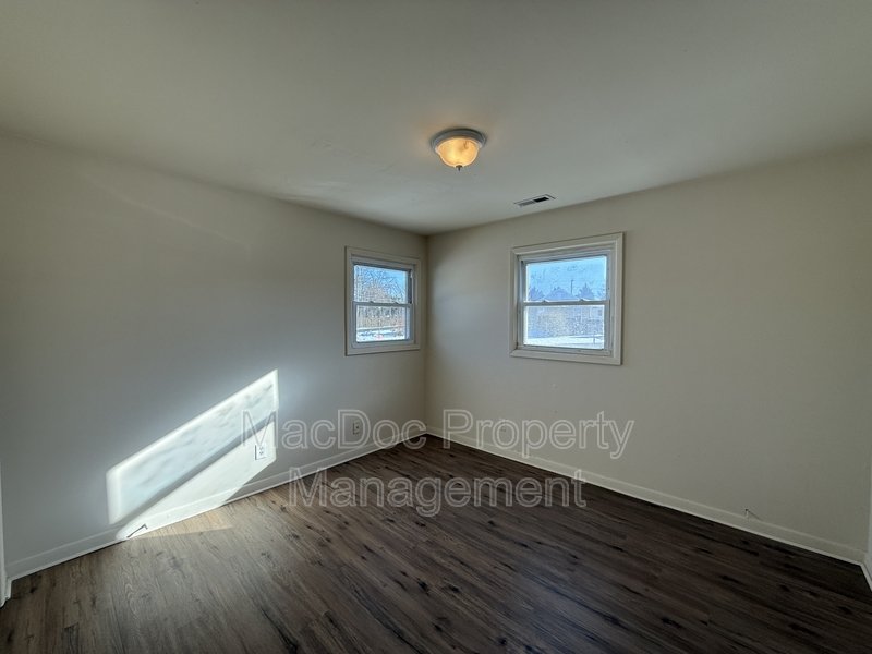 1804 Airport Avenue property image
