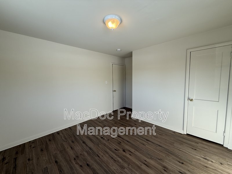 1804 Airport Avenue property image