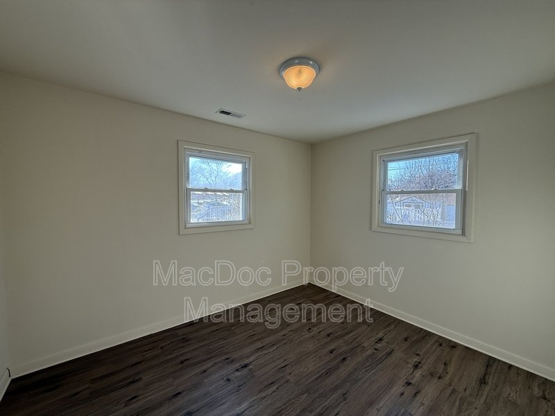 1804 Airport Avenue property image