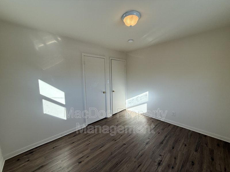 1804 Airport Avenue property image