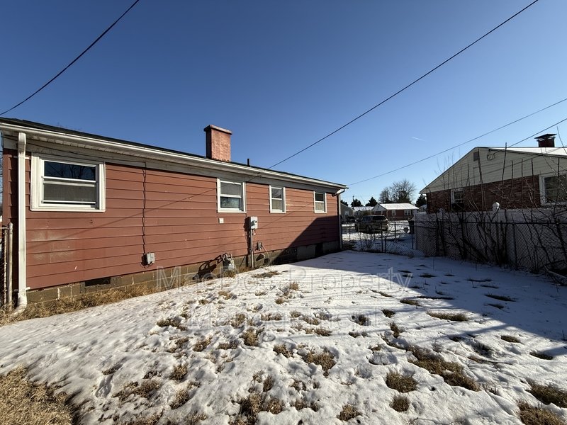 1804 Airport Avenue property image