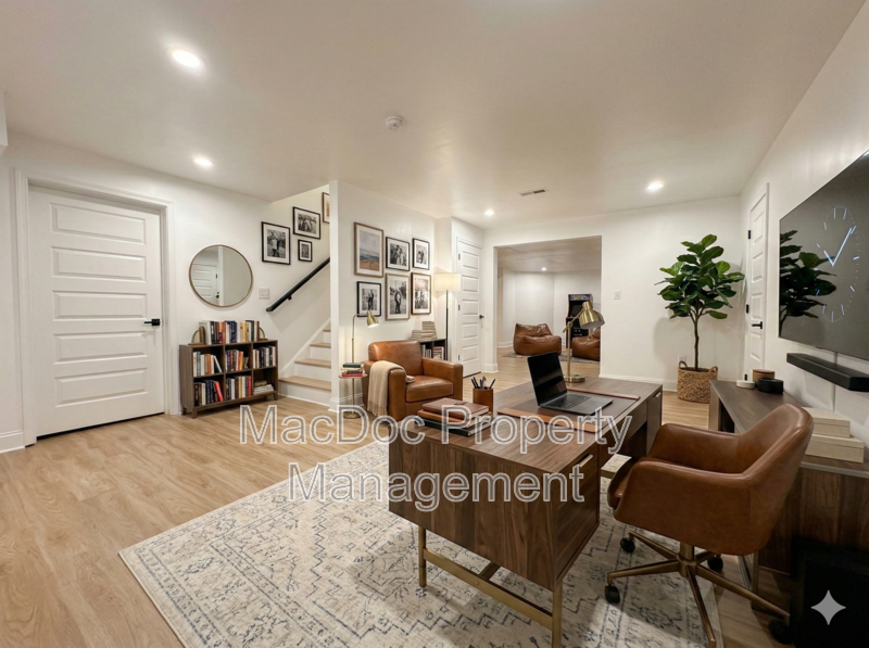 10402 Laurel Ridge Way - BASEMENT Downstairs Apt property image