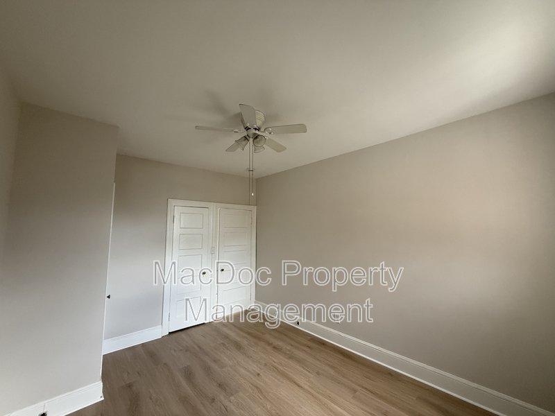 1003 Kenmore Avenue Apt 1 property image