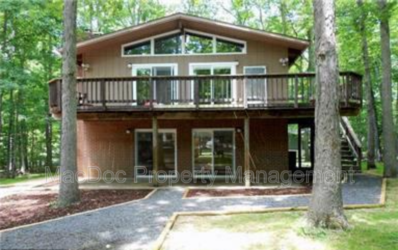 3621 Lakeview Parkway property image