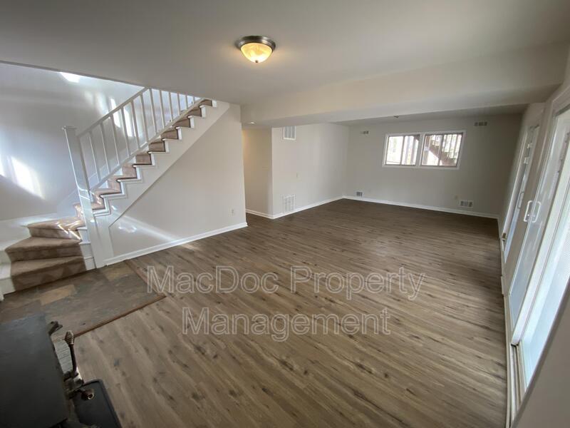 3621 Lakeview Parkway property image