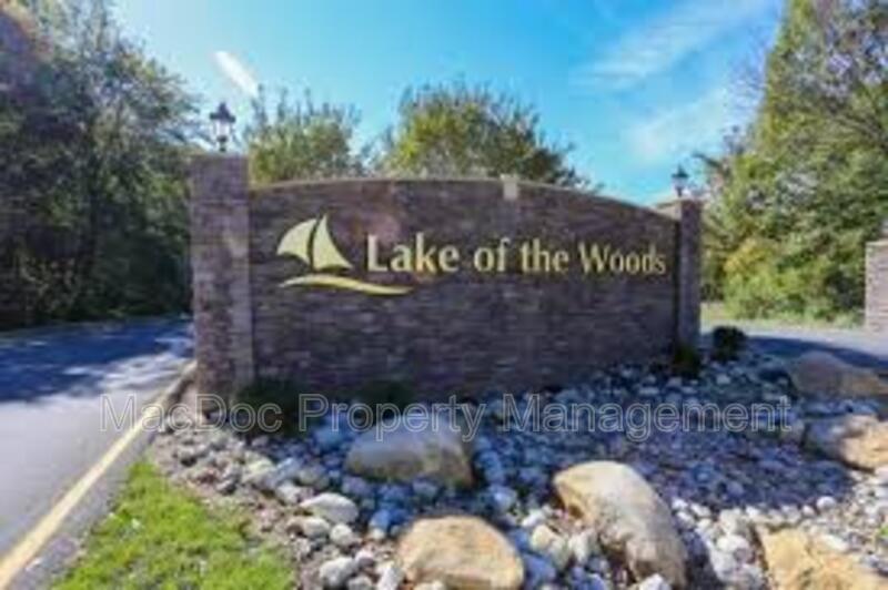 3621 Lakeview Parkway property image