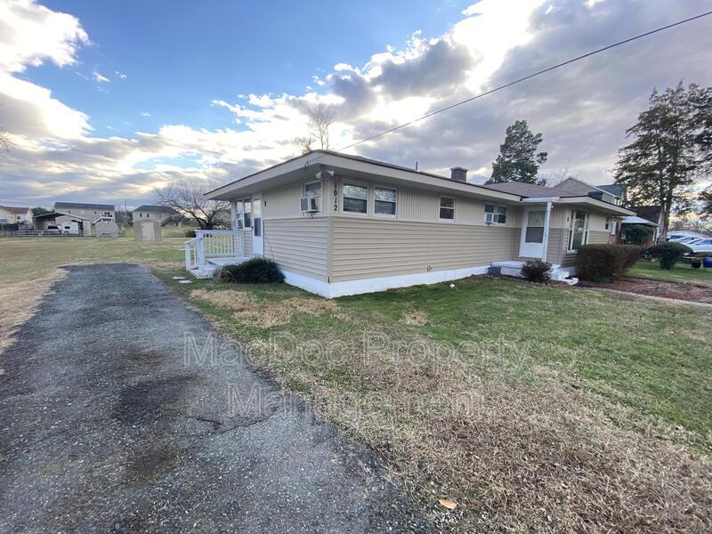 1012 Julian Drive - B property image