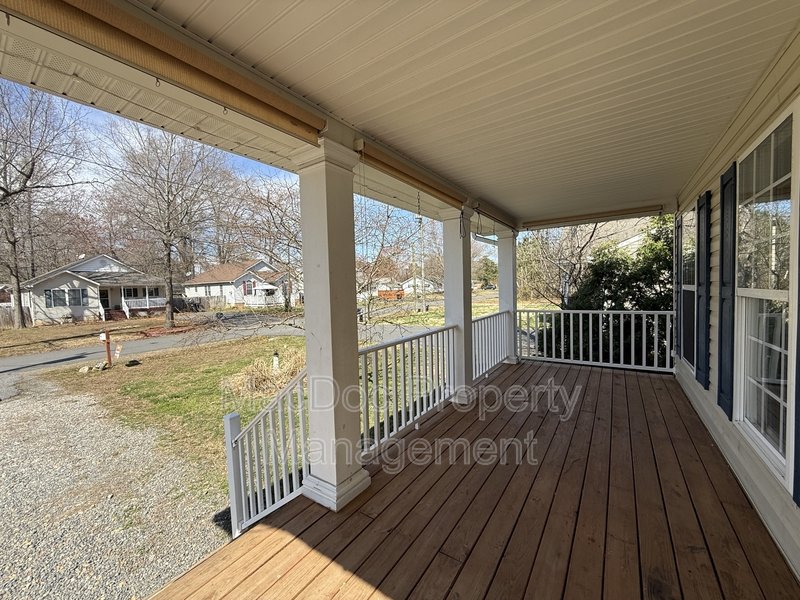 238 5th Street property image